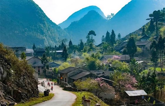 Revue Sur Voyage 10 Jours à Sapa Bac Ha Ha Giang Cao Bang Par Laetitia