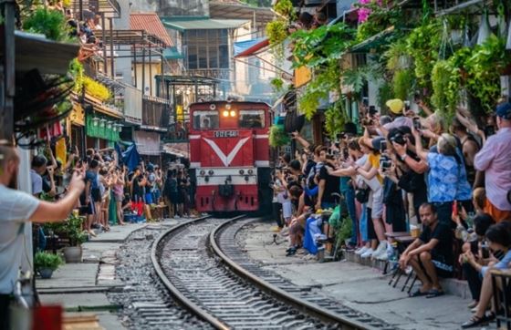 La Rue Du Train Hanoï : Horaires, Comment Visiter Et Guide Pour Touristes