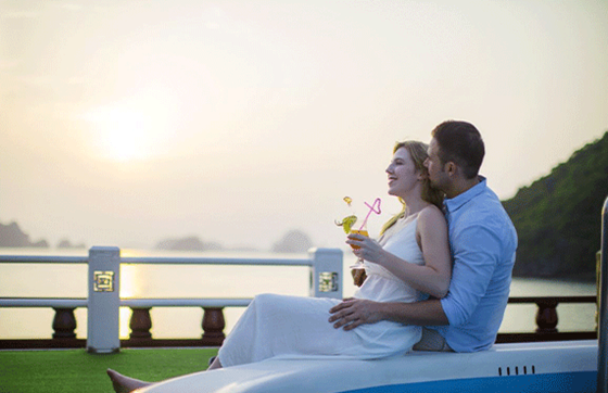 Top 18 Croisières Jonques De Luxe Incontournables Dans La Baie D'Halong, Vietnam 
