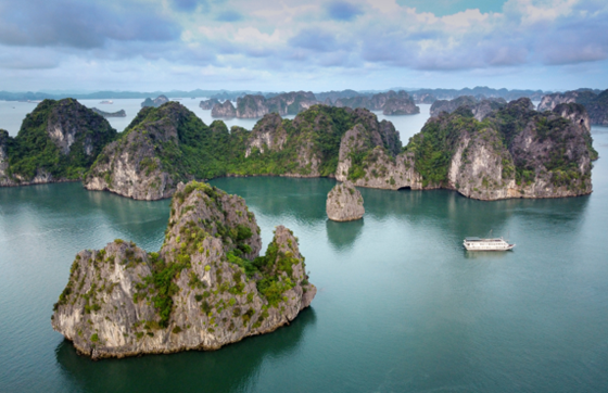 Baie D’Halong, Baie De Lan Ha Ou Baie De Bai Tu Long : Que Faut-il Choisir? 