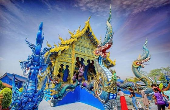 Wat Rong Suea Ten: Découvrez L'unique Temple Bleu En Thaïlande