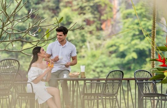 Avis De Voyage En Couple à Kanchanaburi Thaïlande De M. Et Mme Girard
