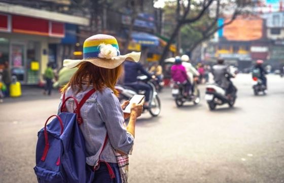 6 Jours Hanoi Halong Sapa Fansipan Vietnam - Voyage En Solo Avec Emily