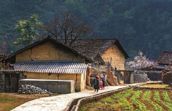 Découverte Du Village De Lao Xa à Dong Van, Ha Giang : Nature, Artisanat Et Culture Hmong