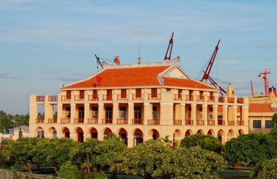 Jetez Un Oeil à L’histoire De Ho Chi Minh Ville Au Nha Rong Port