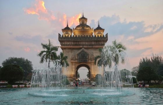 Impression Sur 2 Semaines Au Laos En Août De La Famille Megne