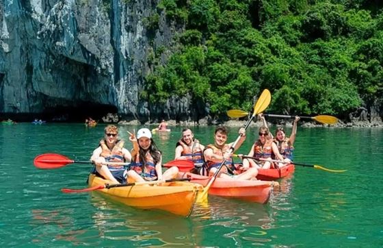 La Regina Classic Cruise 3 étoiles Croisiere Baie D’Halong 2 Jours