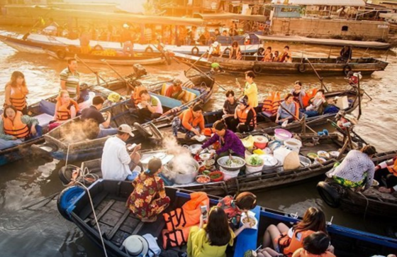 Voyage à Tay Ninh En 5 Jours: Découverte Du Delta Du Mékong Avec M. Dubois