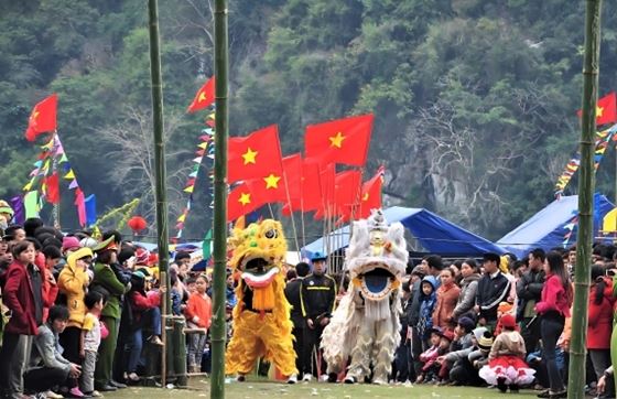 Fêtes Traditionnelles Et Festivals Culturels à Ba Be