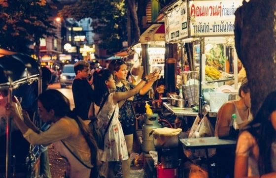 Food Tour En Tuk Tuk À Bangkok Avec Noah