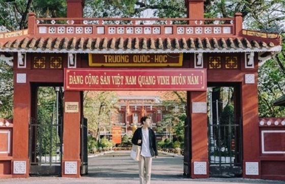 Meilleure Chose à Faire à Hue: Visiter Lycée D’élite Quốc Học Huế