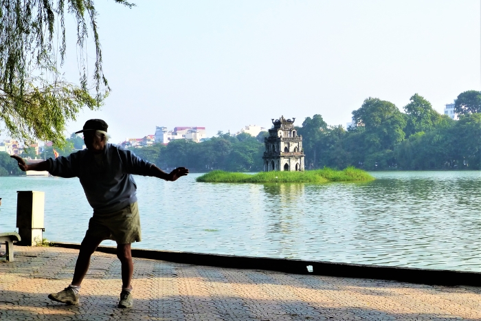Matinée au lac Hoan Kiem pour débuter un itinéraire Hanoi 1 jour