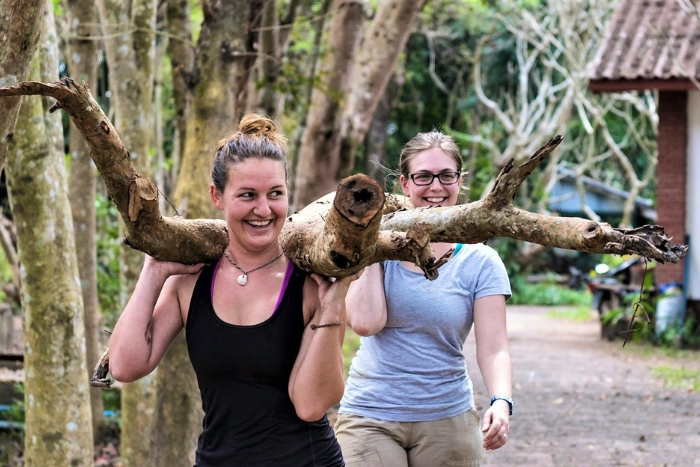 Visiter le centre de conservation de la faune sauvage du Laos dans votre voyage en famille au centre Laos