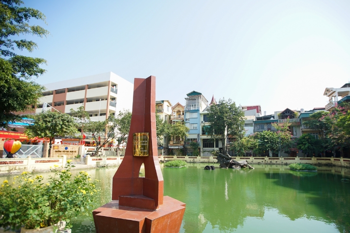 Épave du B52 au lac Huu Tiep pour votre itinéraire Hanoi 1 jour