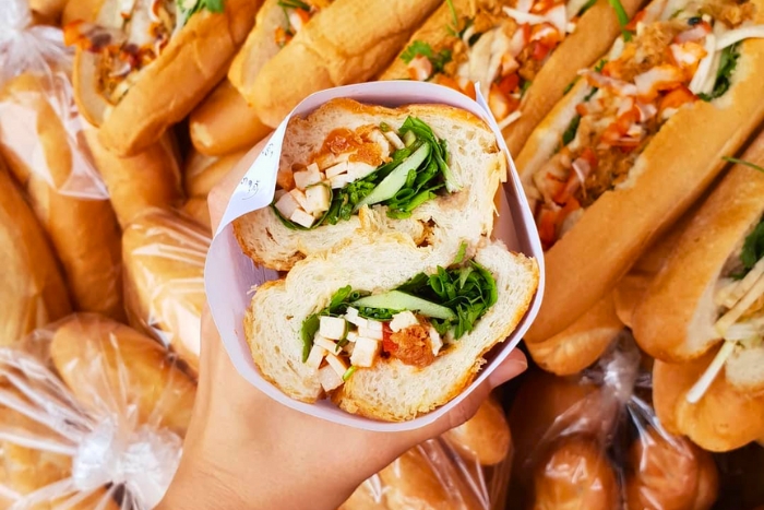Khao Jee Pa-Tay, baguette laotienne croustillante et savoureuse