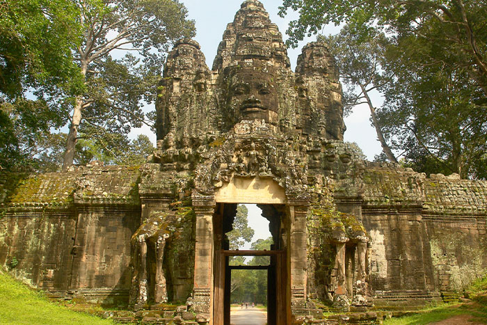 Temple Bayon - Un chef-d'œuvre mystique d'Angkor Thom