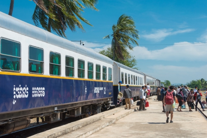 Voyager en train au Cambodge: une aventure hors du temps
