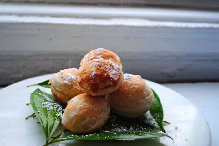 Khao Nom Krok sucré et fondant, joyau du food tour à Vientiane