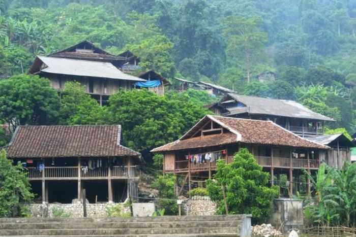 Pac Ngoi est l’un des villages les plus emblématiques de Ba Be