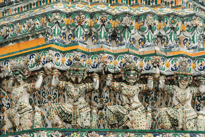 Les caractéristiques architecturales du Wat Arun Bangkok