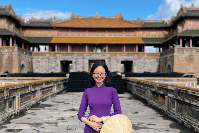 Promenez-vous autour des ponts Ironwood et Truong Tien