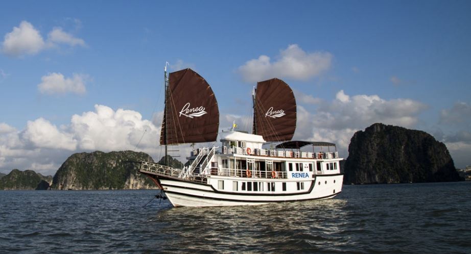 La croisière Renea dans la baie de bai Tu Long