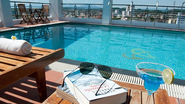 Romance Hotel in Hue (piscine)