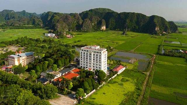 Ninh Binh Hidden Charm Hotel (Piscine)