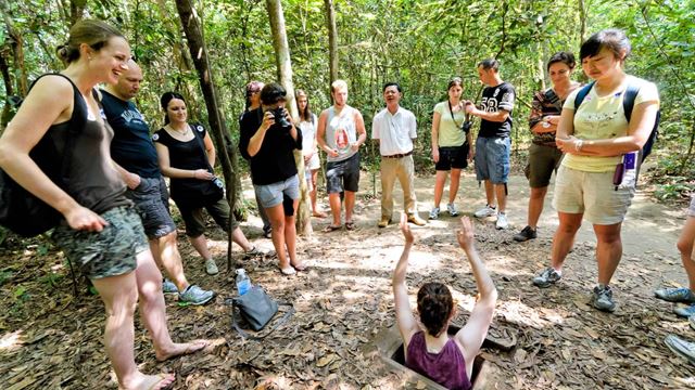 Découvrir le tunnel de Cu Chi