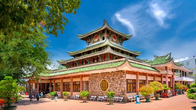 Visite du temple Ba Chua Xu